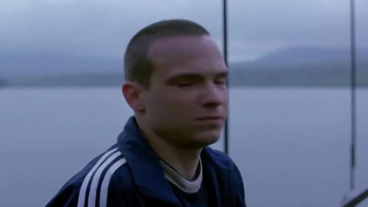 Игры мотыльков акиньшина. Дискотека авария новогодняя клип. Мотыльки 2004. Мотыльки 2004. Мотыльки 2004.