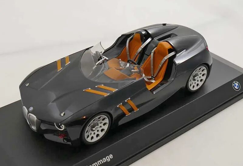 Автомобиль 18. BMW 328 hommage, Black 1:18 Norev. Модель БМВ 328 Road Signature. BMW 328 hommage коллекционная модель. БМВ hommage 1/18 машина.