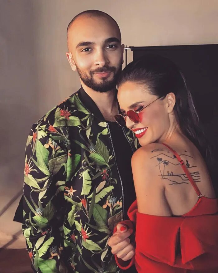 Юлия зиверт 2021. Анастасия швецова жена натана. Зиверт замужем или нет. Продюсер зиверт богдан. Зиверт певица.