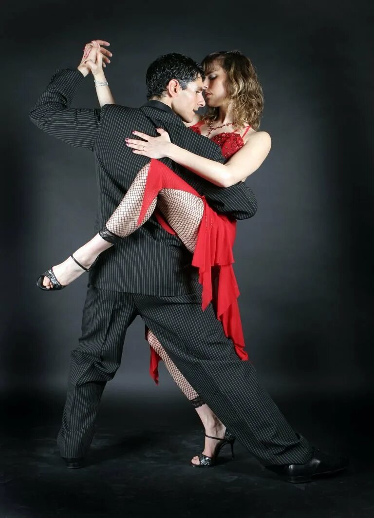 Чувственный танец. Аргентинское танго. «Tango de pista» (танго для «танцпола»). Аргентинский танцор танго. Танго Луис Сквичиарини.