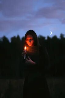 Бледным светом