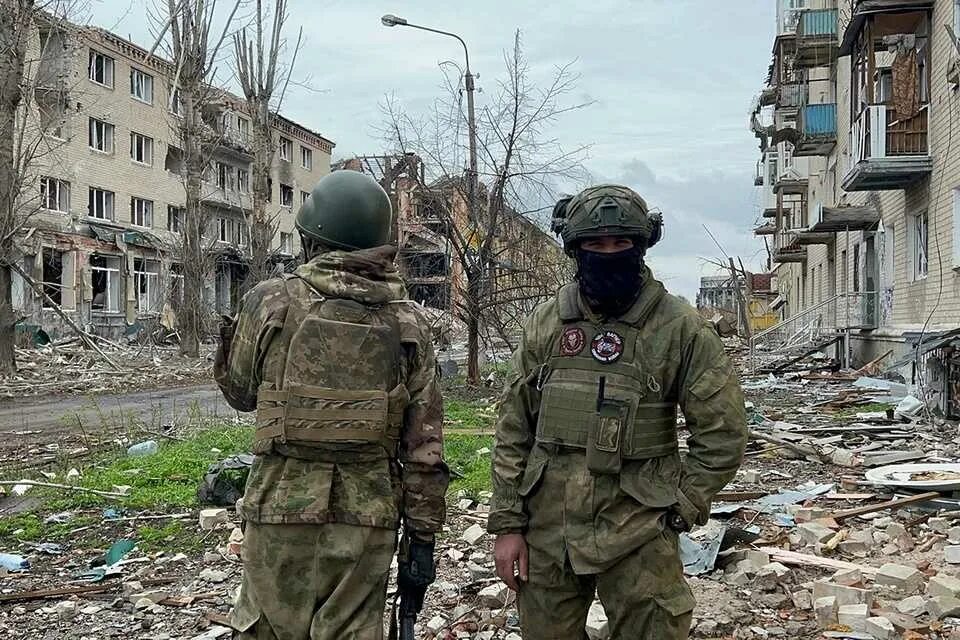 Оркестранты войны вагнер. ЧВК Вагнер Бахмут. Военные фото. Русские военные. Артемовск военные.