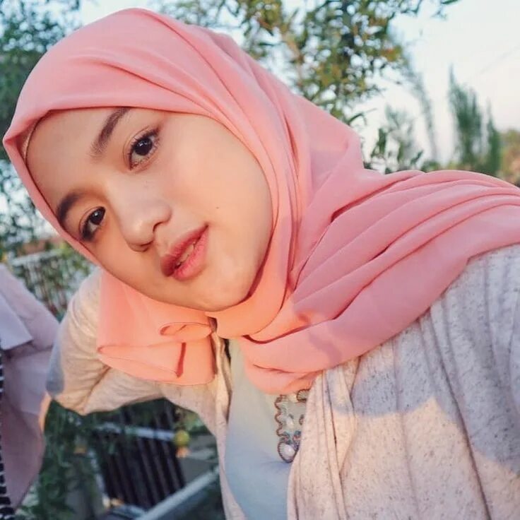 Индонезийки в хиджабе. Малайзия женщины в хиджабе. Vcs sma Jilbab. Main cantik