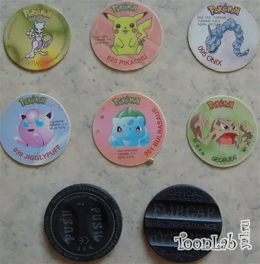 Цветные смайлы. Игра в фишки покемоны. Фишки кэпсы сотки. Фишки игральные покемоны. Фишки 90-х годов.