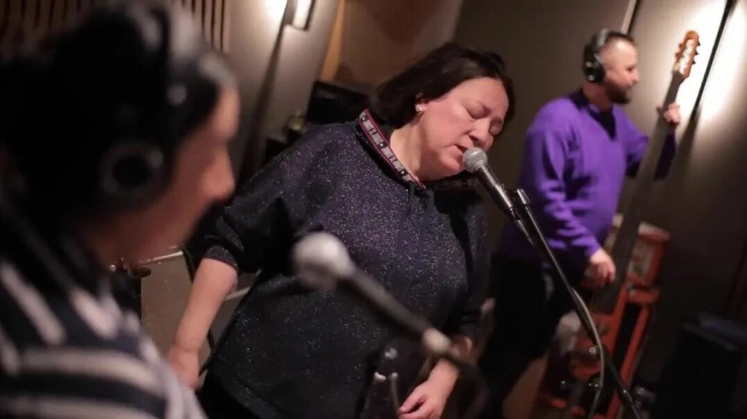 Концерт импровизации в спб 2023. Гарик сукачев ах, ночь, голубая ночь. Ночной полёт гарик сукачёв. Гарик сукачев милого узнаю по походке. Гарик агломерат концерт.