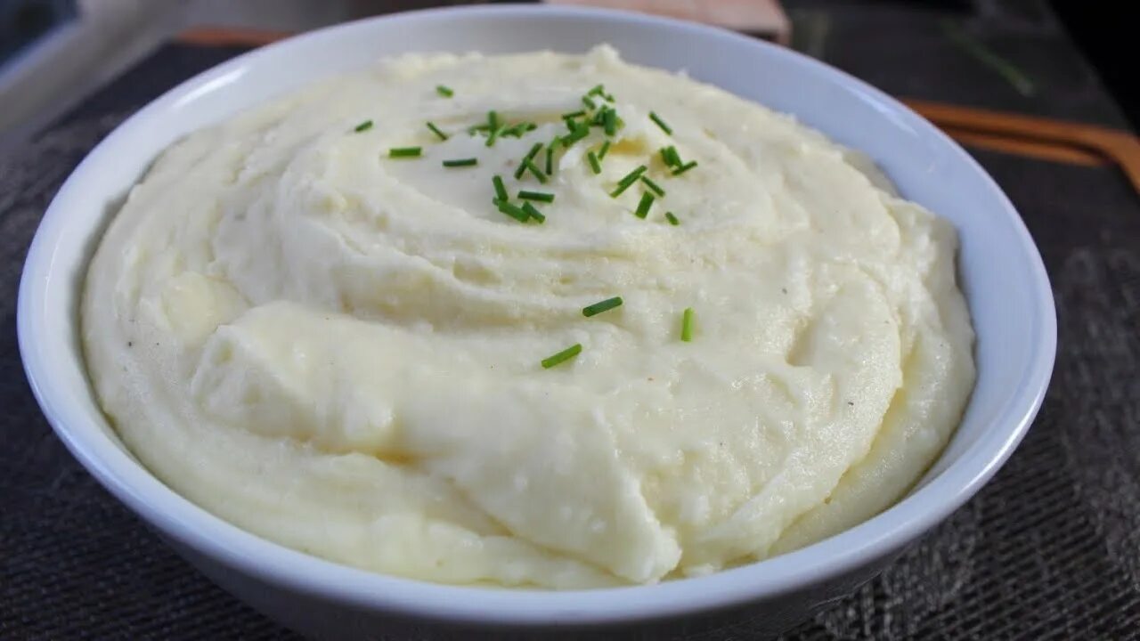 Mashed перевод. Пюре васаби. mashed. мэш потэйто. mashed potatoes cartoon.