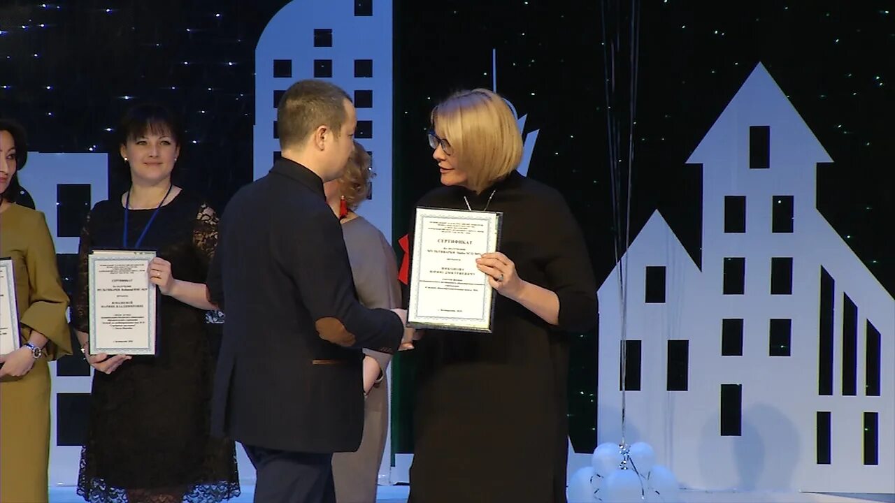 журналисты нижневартовска фото. югры 2018. директор ктц югра-классик ханты-мансийск. югры 2018. учитель года 2014.