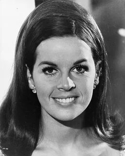 Claudine Longet Galerie - Promo ČSFD.cz.