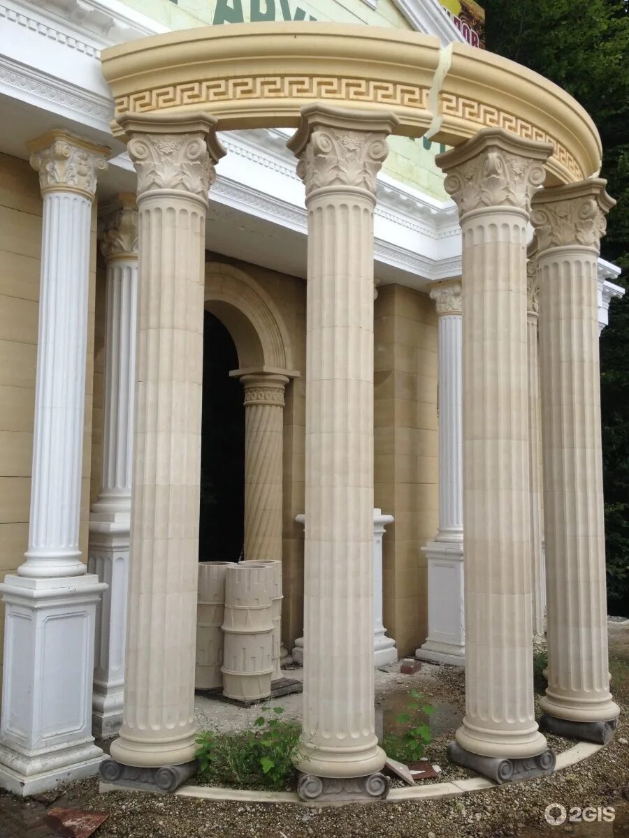 Колоны здания
