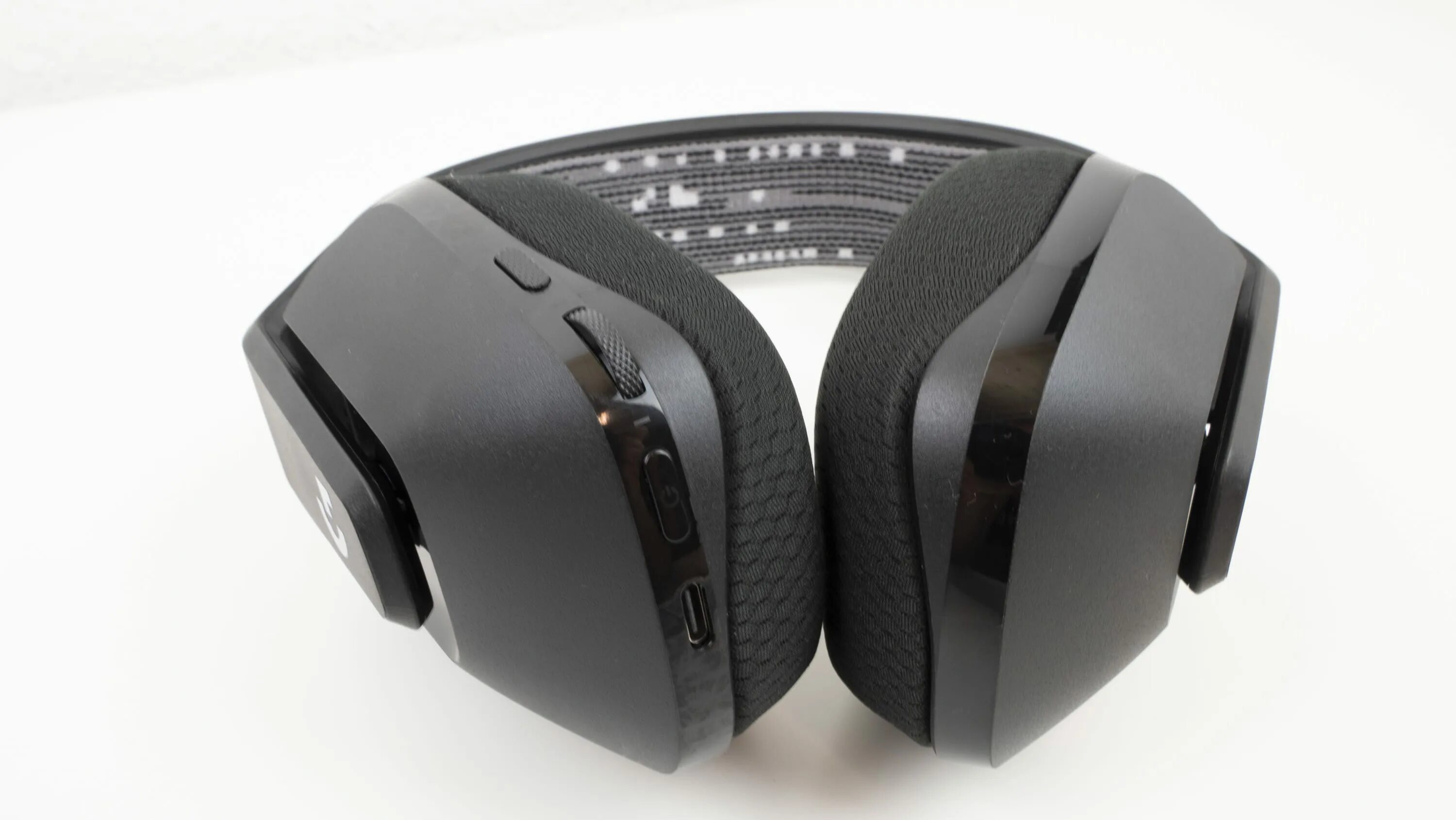 Logitech g733 lightspeed white. Наушники логитеч g733. logitech g g733. logitech g733 white. logitech 733.