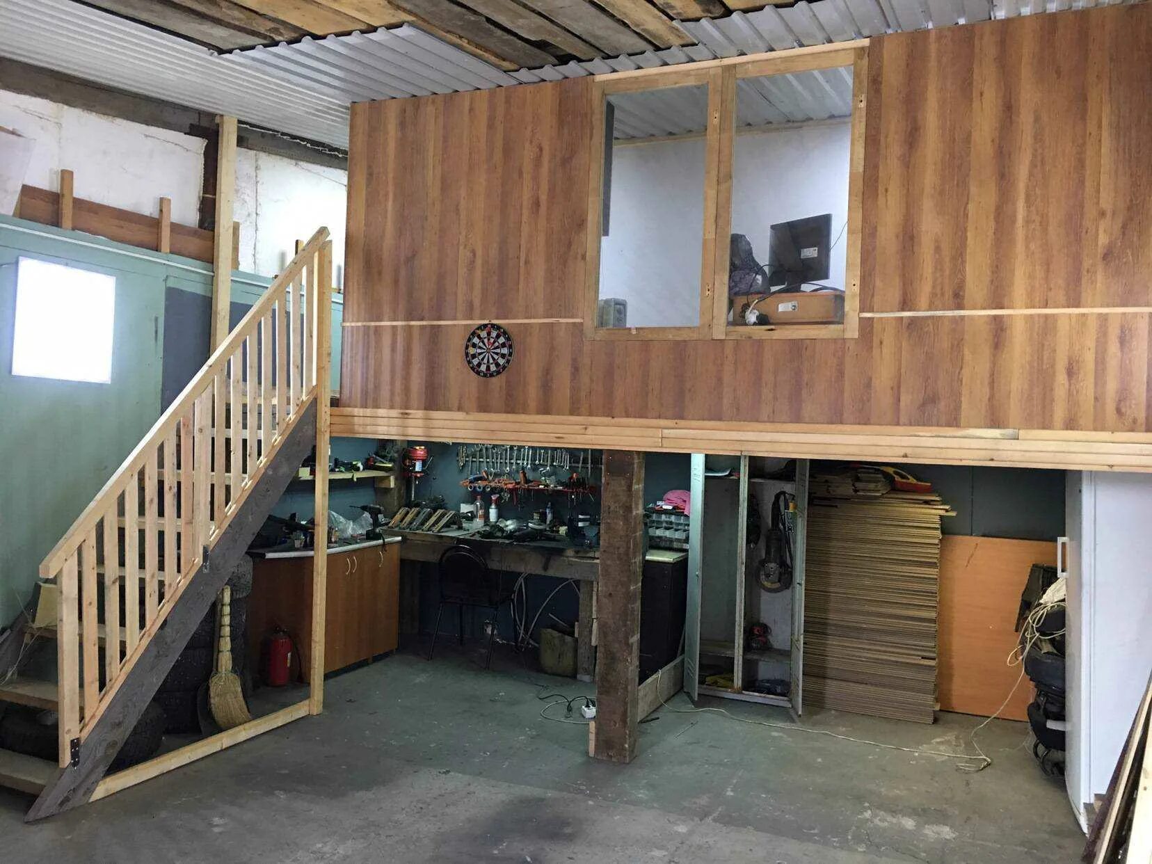 Второй этаж в гараже. Второй этаж в гараже. Гараж с надстройкой. Гараж 2 этажа. Второй этаж в гараже.
