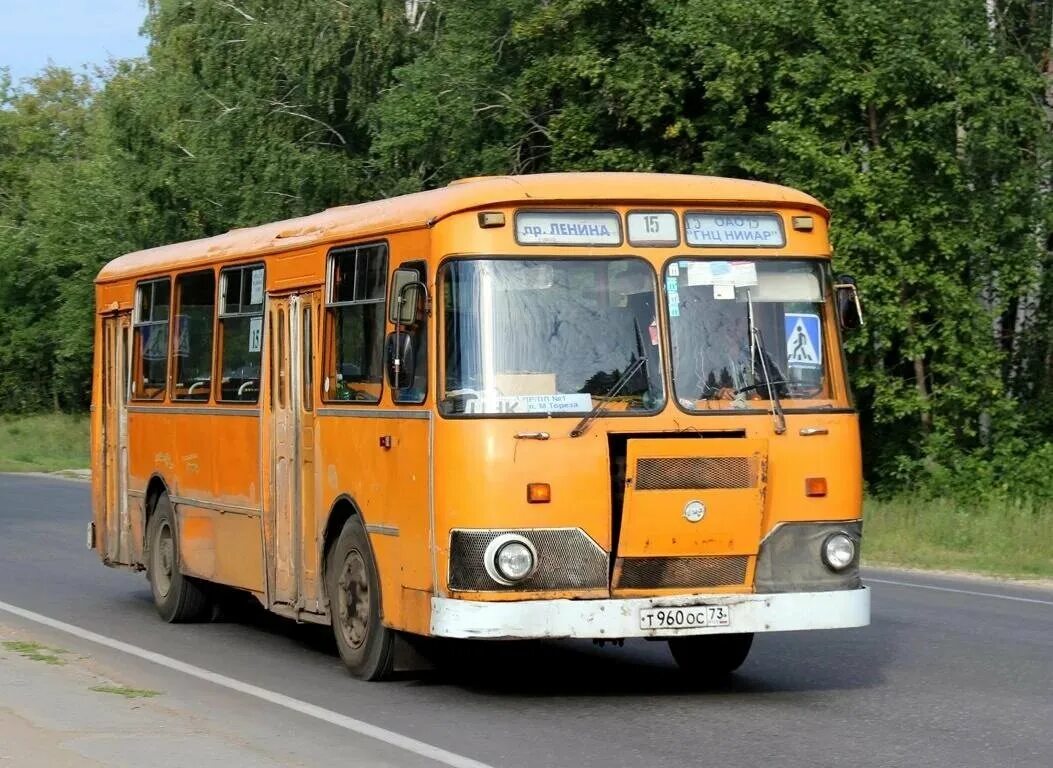 Отечественные автобусы. ЛИАЗ 677. ЛИАЗ 677м кабина. ЛИАЗ-677 автобус. ЛИАЗ 677 Москва.