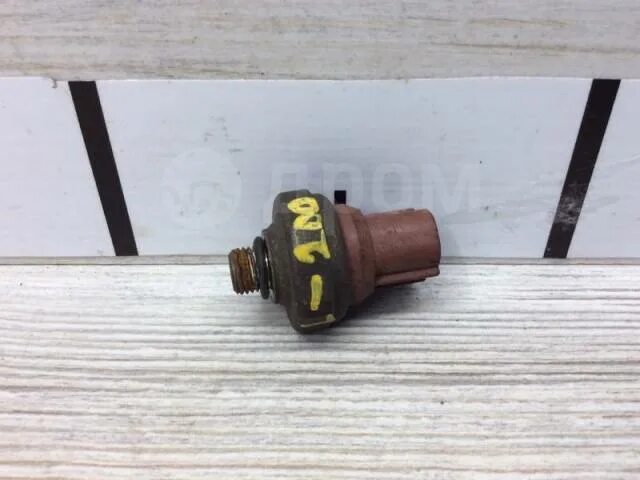 Датчик кондиционера лансер 9. Датчик давления хладагента лансер 9. Разъем датчика давления кондиционера лансер 10 артикул. Датчик давления кондиционера lancer 9 1. 6.