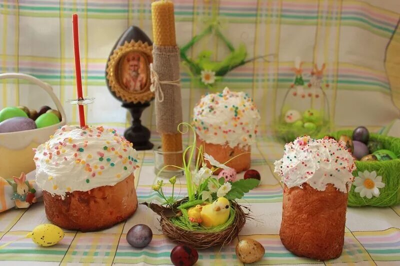 Выпечка на пасху кроме кулича. Арнаут кулич пасхальный. Самый вкусный кулич. Творожный кулич на пасху. Красивая выпечка на пасху.