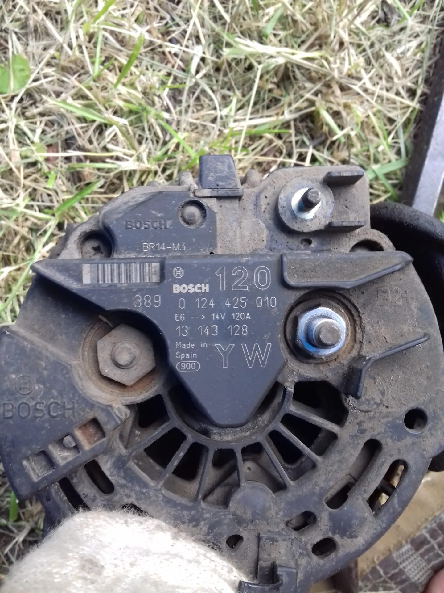 Генератор неоплан. Регулятор генератора альмера g15. Генератор bosch br1-0. A 013 154 55 02. Генератор бош 0124 *** 831.