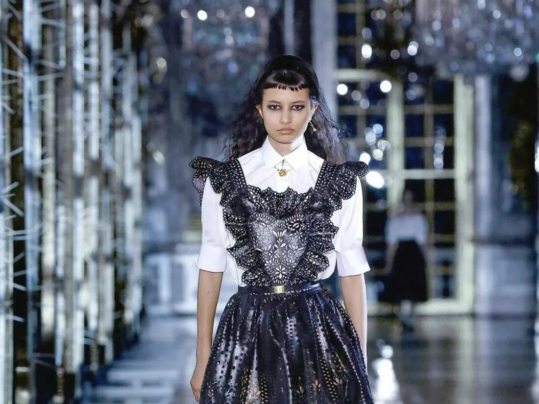 Мода 2021 2022. Ermanno scervino / осень-зима 2020/2021. Versace осень зима 2021 2022. Эвелина хромченко осень зима 2020-2021. Ermanno scervino 2021 коллекция.