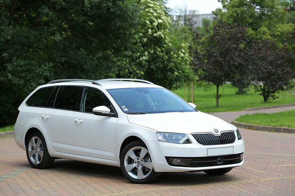 Октавию комби. Skoda Octavia Combi. Skoda Octavia 3. Skoda Octavia Combi 1.6.