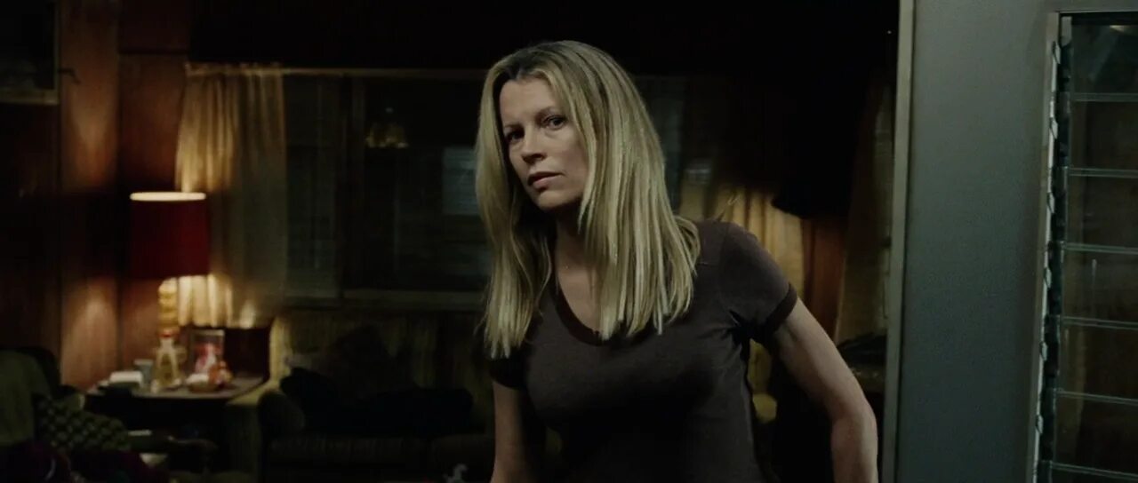 Миля через. Ким бейсингер 8 миля. 8 миля (2002) bdrip 1080p кинопоиск. очень страшное кино 8 миля. 8 миля у зеркала.