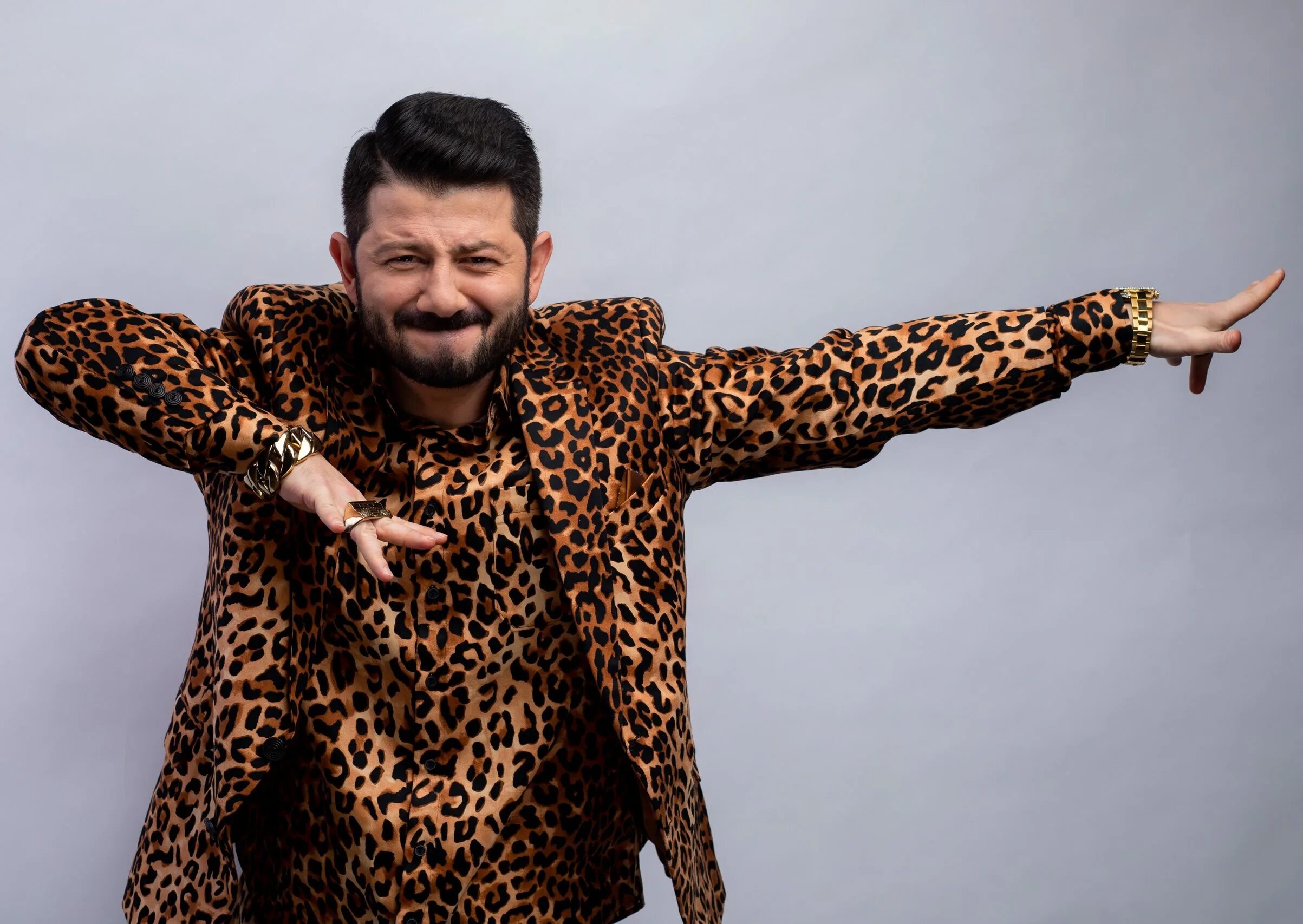 супер жорик девушка с секретом. гр. супер жорик девушка с секретом. михаил галустян 2023. супер жорик девушка с секретом.