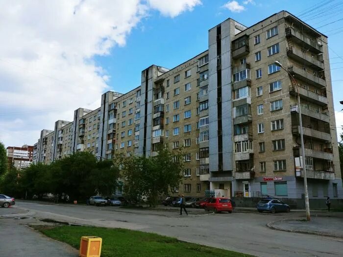 Снять 2-комнатную квартиру 48,4 м² по адресу Верхняя Пышма, улица Уральских Рабо