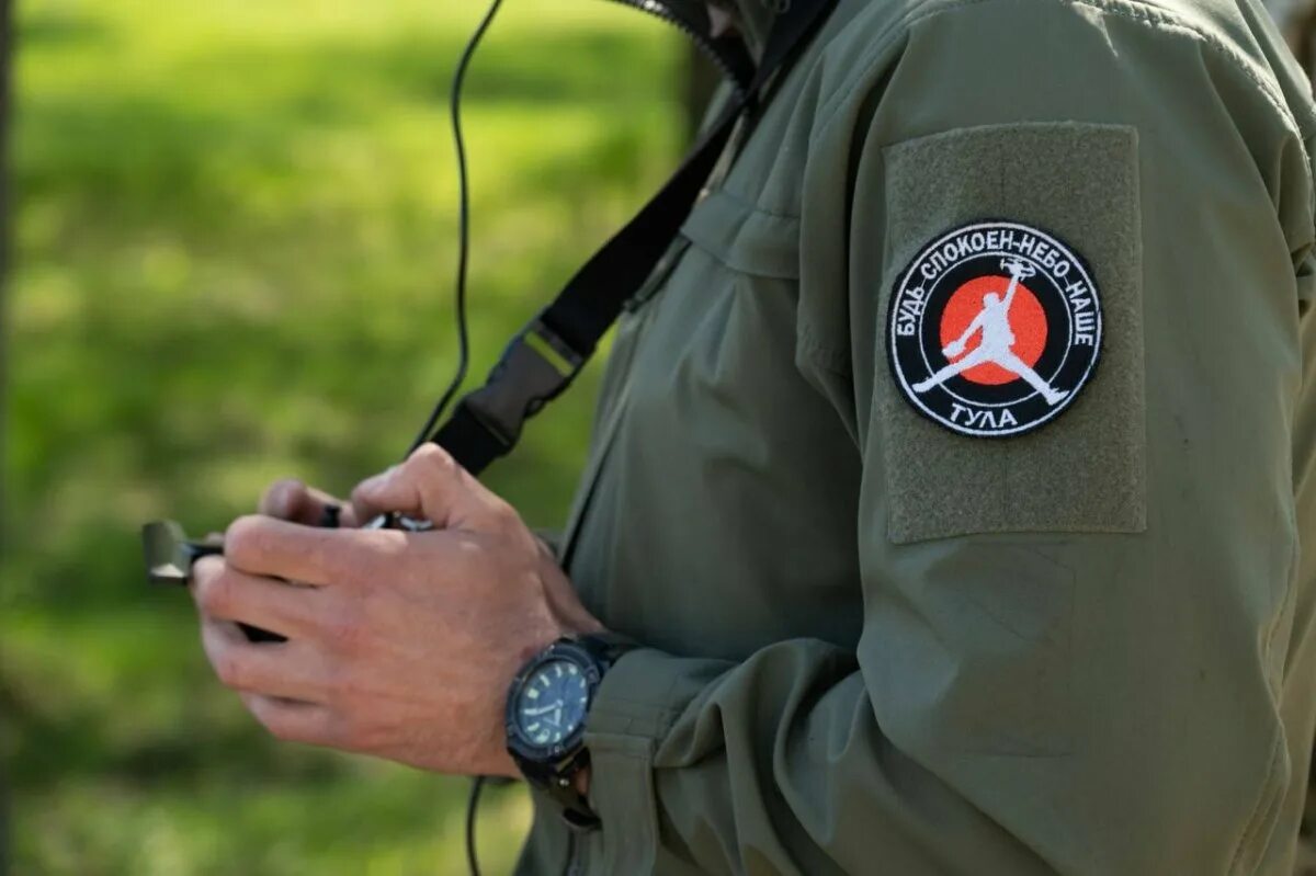 Беспилотник фото. Бпла geoscan 101. Операторы беспилотников в сво. Беспилотный летательный аппарат. Дюмин губернатор тульской.