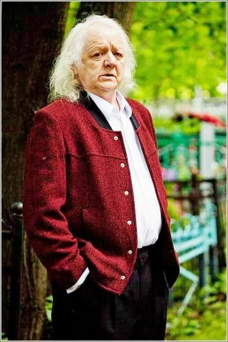 Виктор перевалов иванушка. Виктор перевалов актер. Перевалов, виктор порфирьевич. Витя перевалов актер. Перевалов актер википедия.