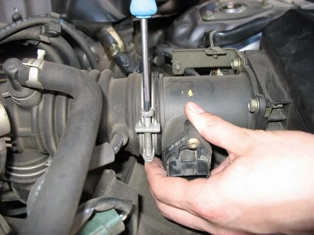 Прокладка клапана холостого хода qg18de. Клапан кхх ниссан санни. Датчик холостого хода ниссан эксперт 2004г. Клапан холостого хода nissan sunny b15. Датчик холостого хода nissan sunny.