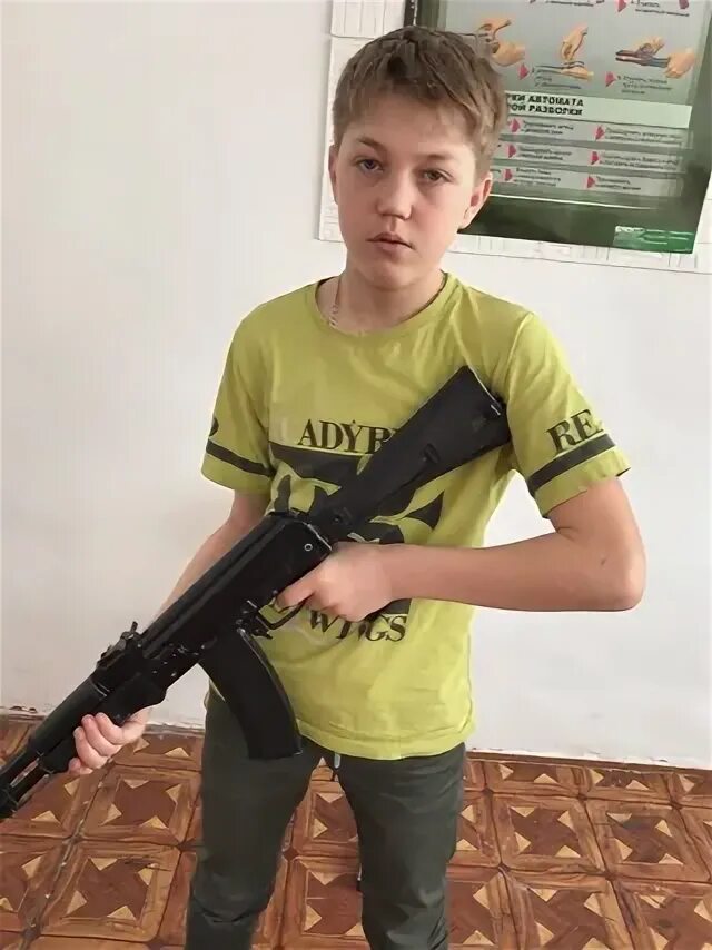 Эта сука новый автомат. Песня да сука новый автомат. Ратата это новый автомат ака 47. Нк 132 е автомат. Моргенштерн новый автомат 47 ака.