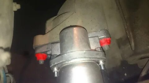 Где находится стартер 2115