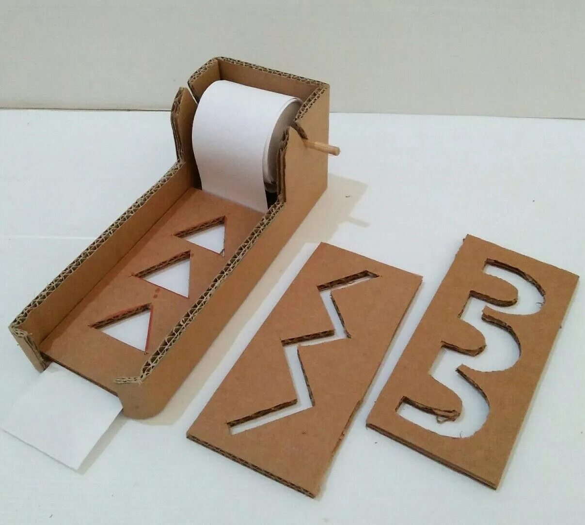 DIY Cardboard games for Kids. Motor skills activities. Scotland Shield Craft Cardboard DIY. Activity material