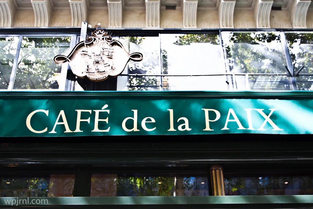 Кафе de la paix. Париж кафе де ла ПЭ. Cafe de la paix ресторан Париж. Кафе де париж