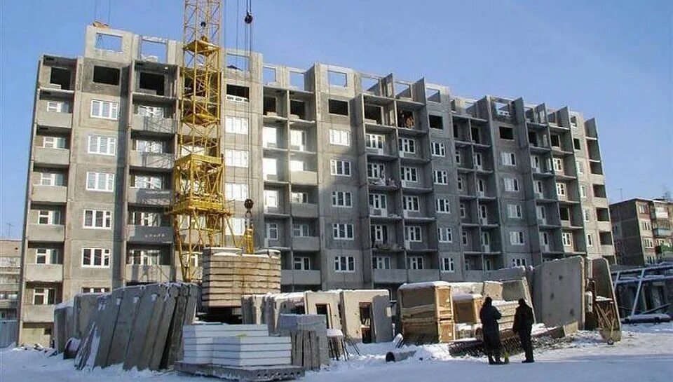 Стройка многоквартирного дома. Панельный дом стройка. Стройка домов многоэтажных. Стройка домов в Якутии.