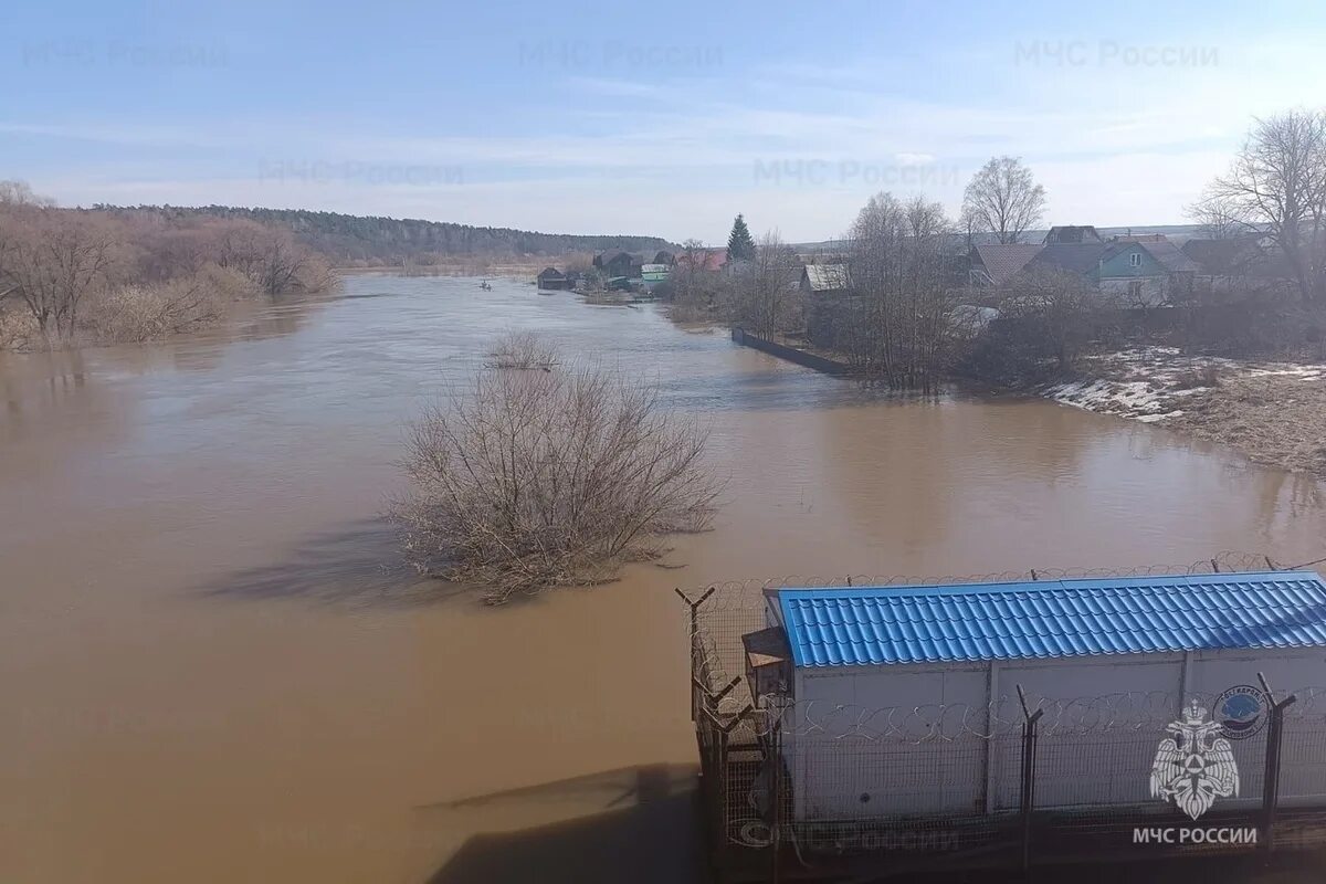 Паводок в калужской области сегодня. Спас Загорье. Наводнение в Калужской области. Паводок. Протва наводнение.