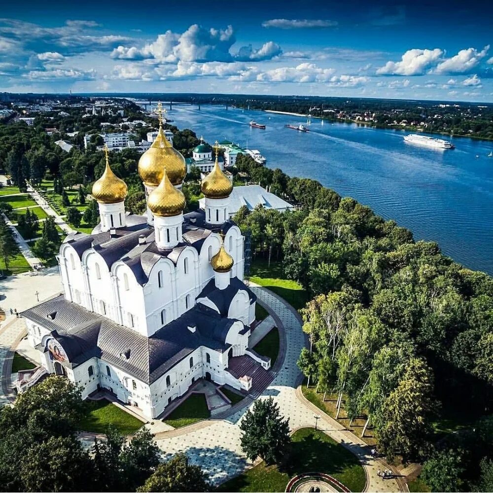 Фотографии городов золотого кольца россии. Ярославль золотое кольцо России. Ярославль центр «золотого кольца России. Ярославль золотое кольцо. Ярославль достопримечательности золотого кольца.