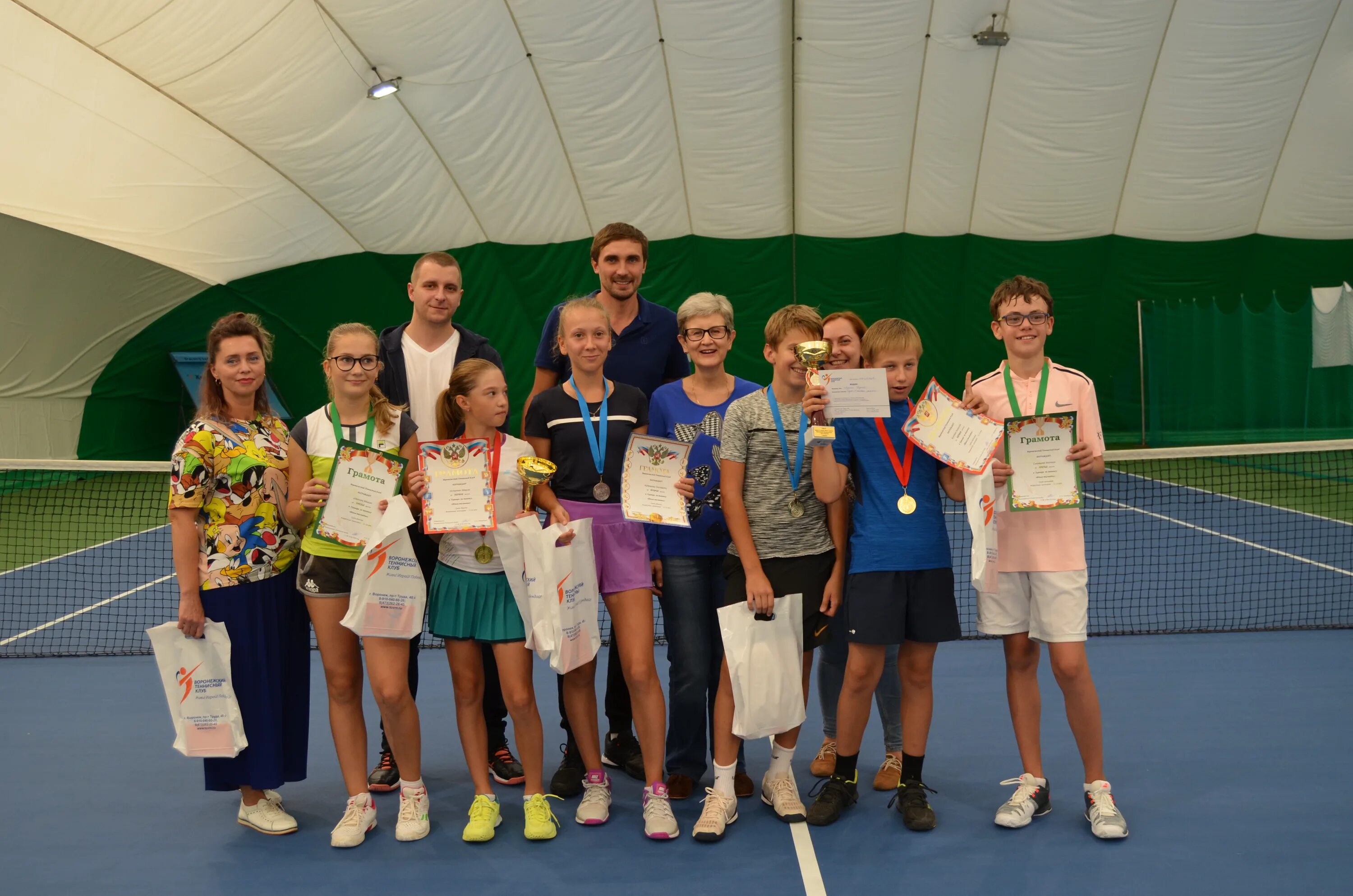 воронежский теннисный клуб. большой теннис воронеж. воронежский теннисный клуб. русский теннисный клуб. теннис улица 25 января воронеж.