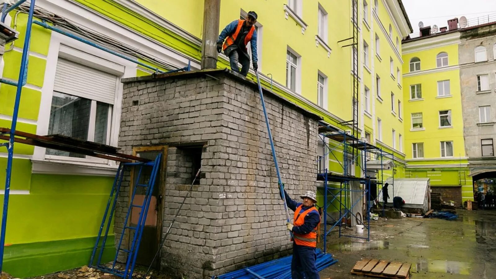 Капитальный ремонт многоквартирного дома. Капитальный ремонт многоквартирного дома. Капремонт многоквартирных домов. Капремонт фасадов многоквартирных домов. Капремонт многоквартирных домов.