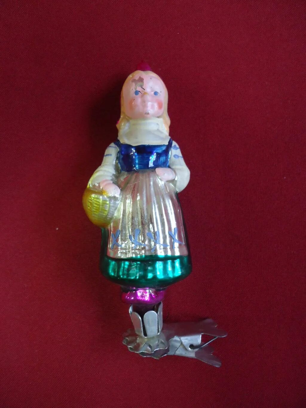 Елочная игрушка аленький цветочек ссср на прищепке. Елочная игрушка девочка березка. Елочная игрушка ссср девочка. Елочная игрушка девочка на прищепке. Елочная игрушка девочка на прищепке.