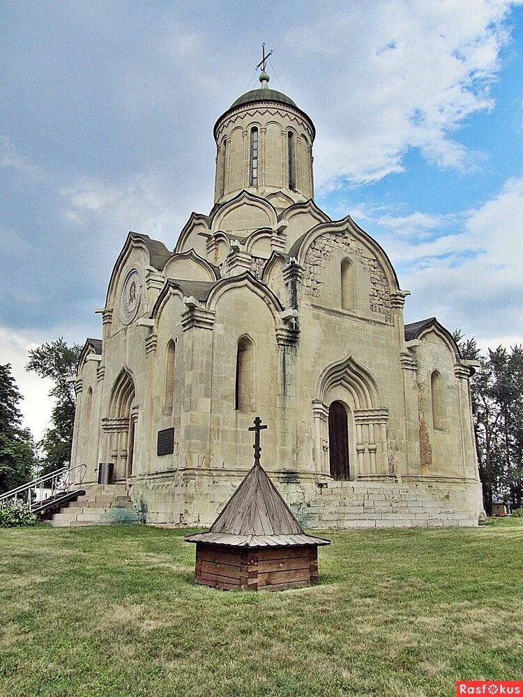 храм спаса нерукотворного образа на сетуни. храм спаса нерукотворного образа спасо-андроникова монастыря. спасо-андроников монастырь собор нерукотворного образа. спасский собор андроникова монастыря 1410-1427. храм в зачатьевском монастыре.
