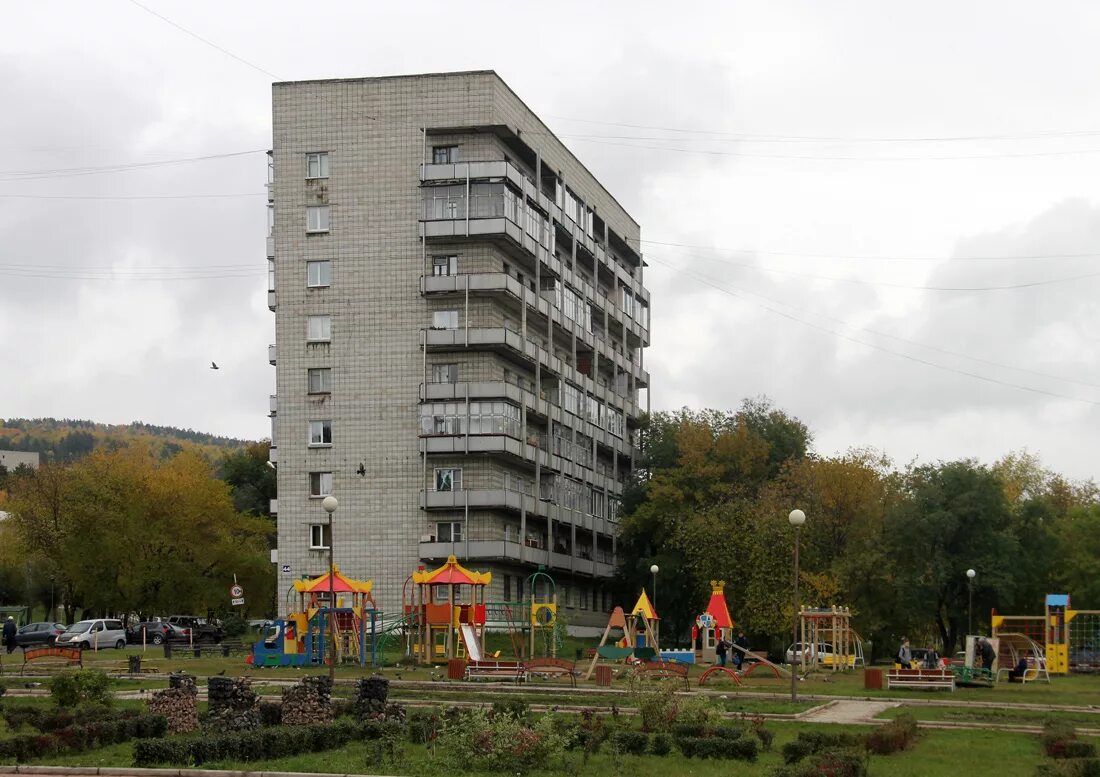 Курчатова 48 железногорск. Курчатова 48 а железногорск красноярский. Курчатова 2 железногорск красноярский край. Пивной причал красноярск. Курчатова д30.