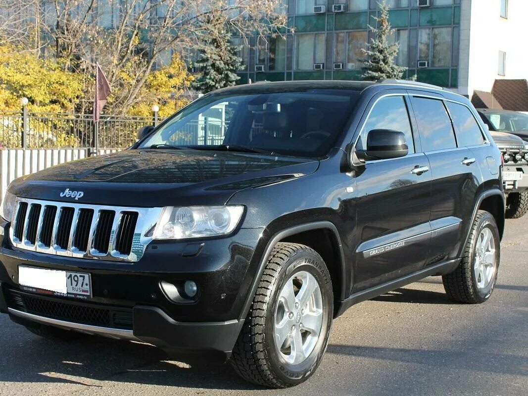 Внедорожники авито. Jeep cherokee 2011. Jeep cherokee 2012 дизель. Jeep grand cherokee 2013 черный матовый. Jeep grand cherokee 2012 дизель 3.