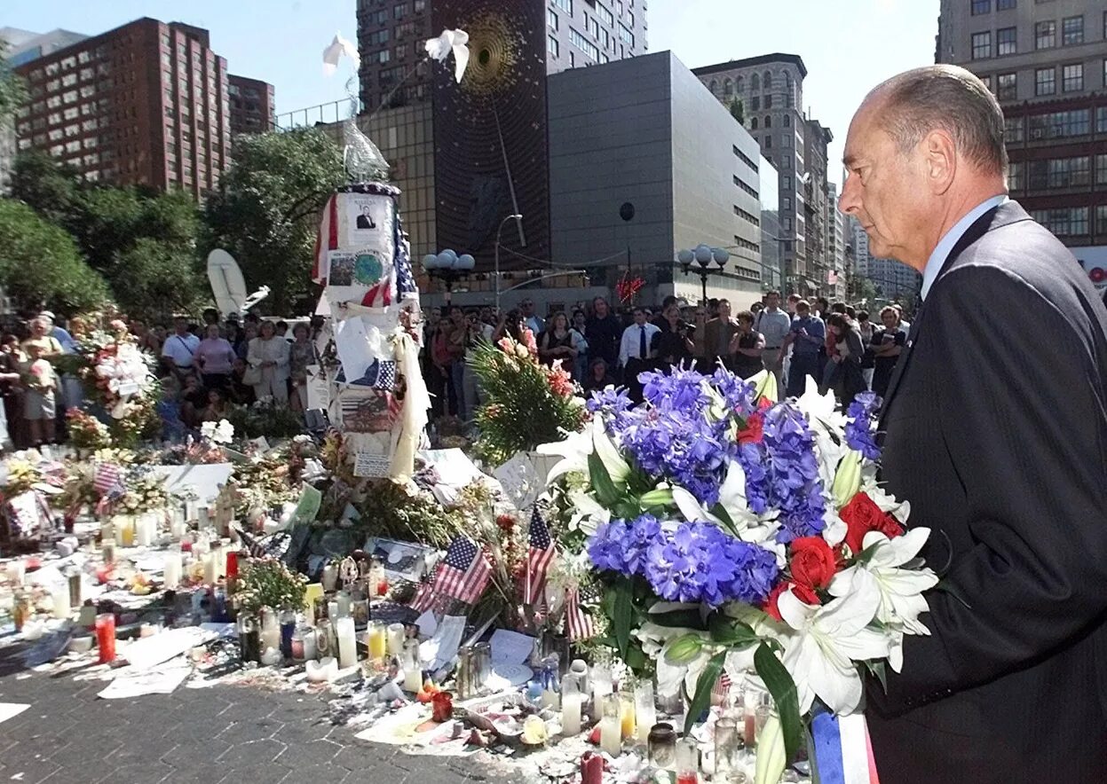 Сколько человек погибло в теракте 2001 года. Трагедия 11 сентября 2001 в США. 11 Сентября 2001 башни Близнецы жертвы.