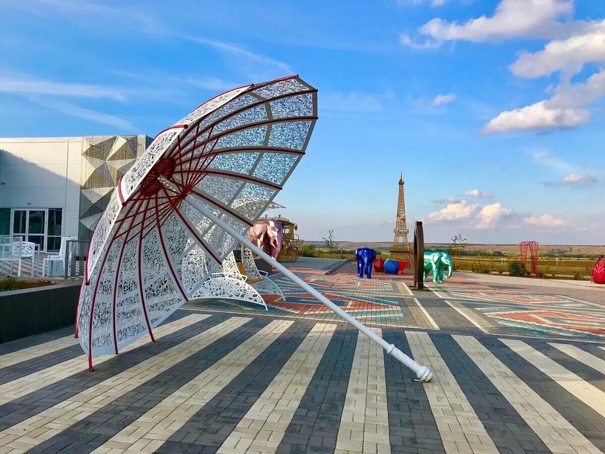 Каверон михайловск. Римский мастер Михайловск. Гора любви Михайловск. Михайловск достопримечательности. Римские объекты в Михайловске.