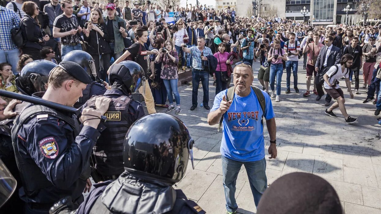 Будет революция в москве. Революция в москве. Будет революция в москве. Революция в москве. Октябрьская революция 1917.