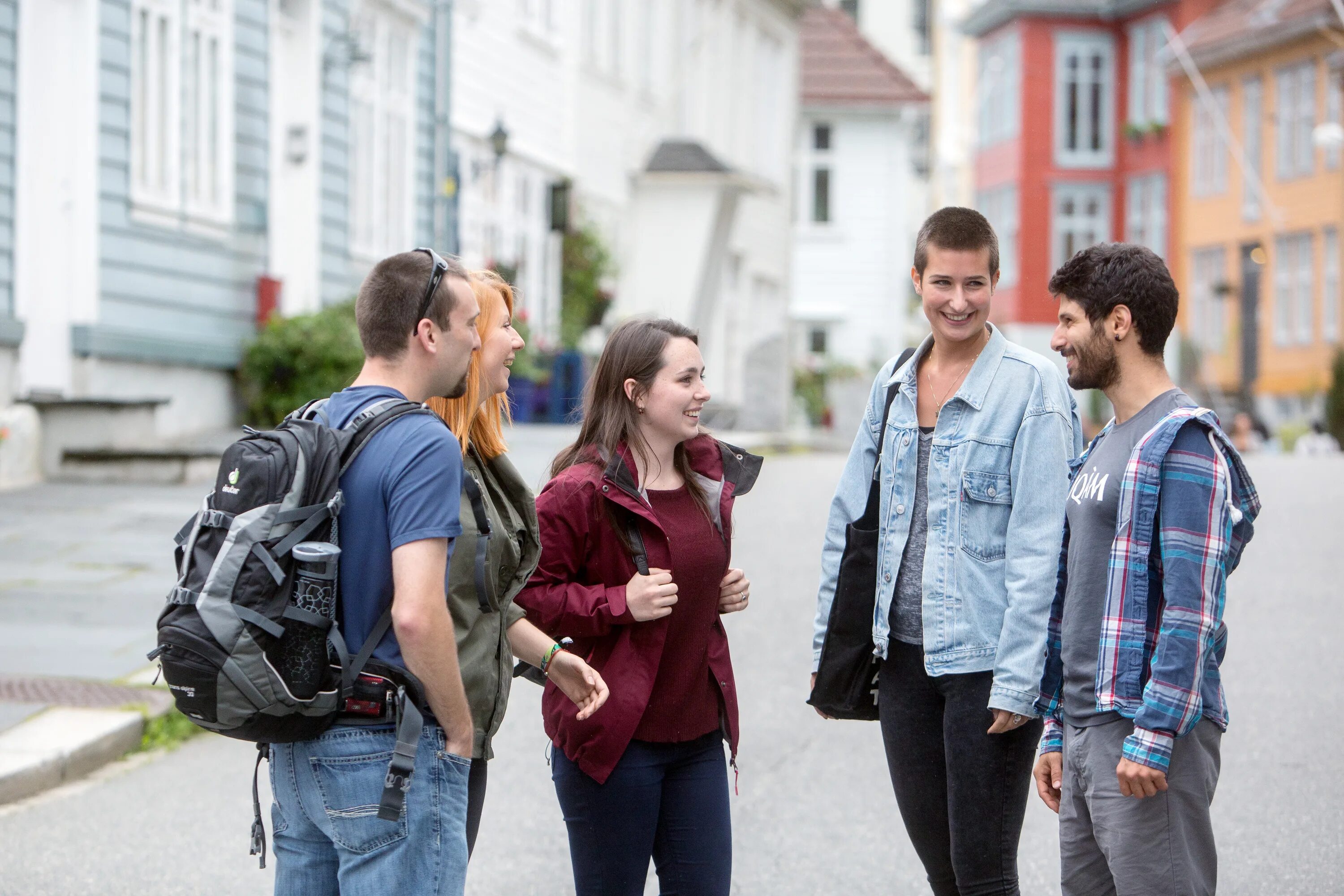 Меркулова English for University students. Norway разговор. People talking in the Street. People talking France. Выбирает ли народ