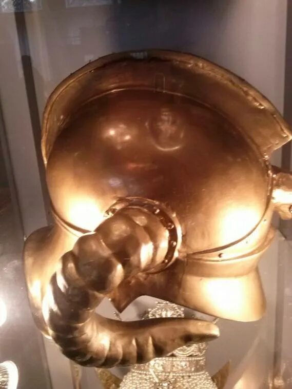 Шлем удачи. Шлем александра македонского джентльмены удачи. Шлем александра македонского джентльмены удачи. Шлем александра македонского джентльмены удачи. Шлем александра македонского джентльмены удачи.