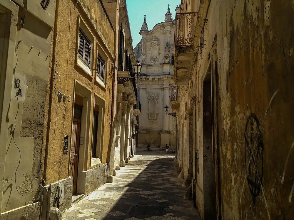 Wandering around. Лече Италия. Лече город в Италии. Lecce город. Жизнь в провинции Лечче.