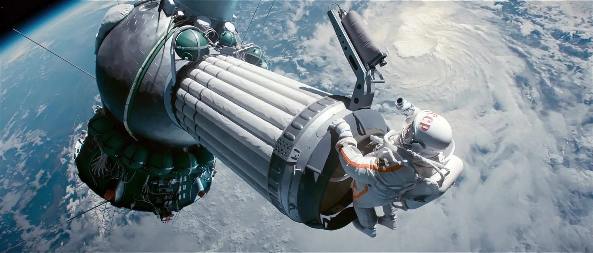 Что значит время первых. Восход-2 космический корабль леонов. восход 2 фильм. фильм о леонове в космосе. время первых фильм 2017.