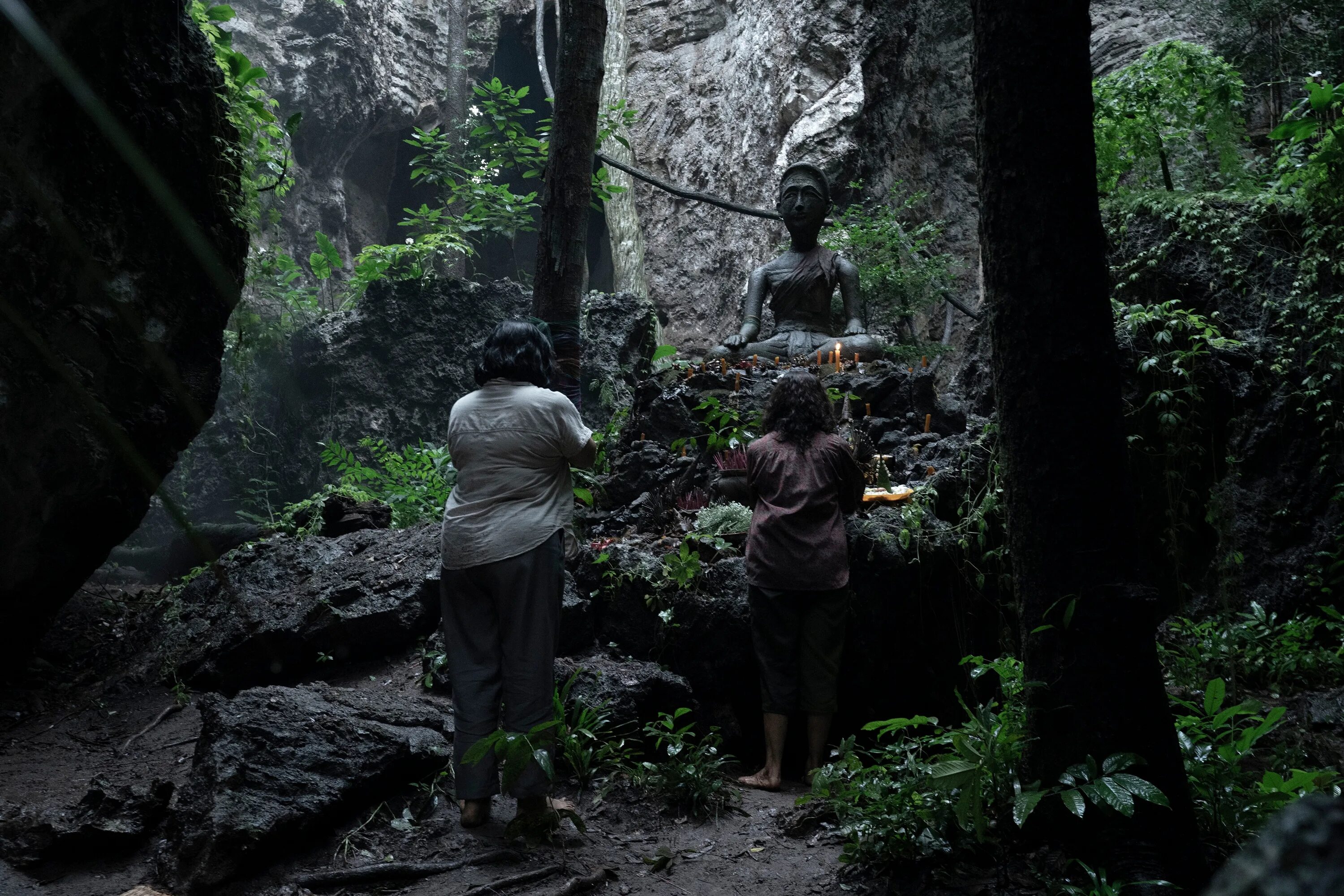 Медиум 2022. Медиум фильм 2021 корея. Паранормальное явление медиум 2022. Медиум фильм 2021. Медиум фильм 2021.