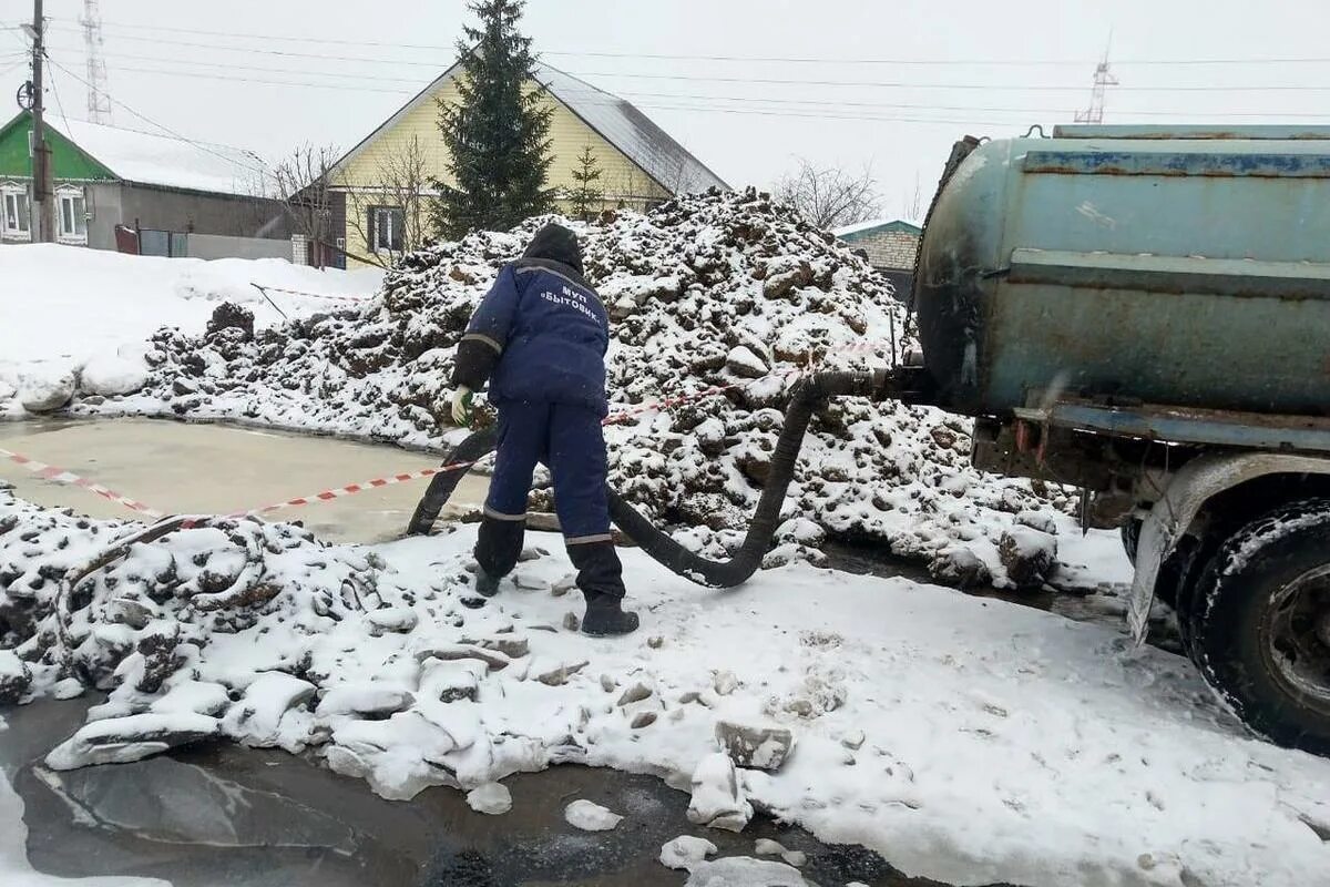 Авария на водопроводе в Кемерово. Авария на водопроводных сетях. Авария на газопроводе зимой. Сасово порыв водовода. Погода в кирсанове на неделю тамбовской области