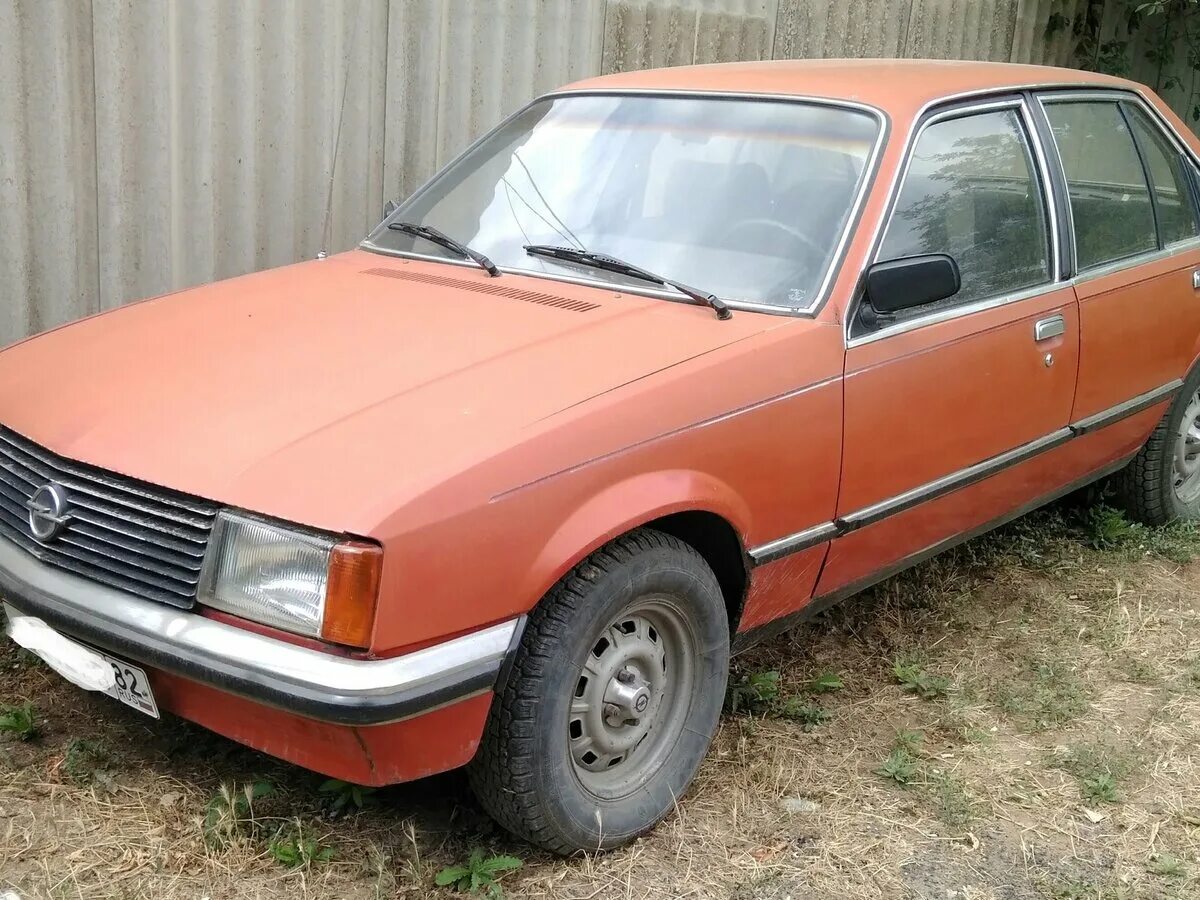 Опель рекорд купить. Opel Rekord e2. Опель рекорд 1979. Опель рекорд 2.0 1979. Опель рекорд 1979 купе.